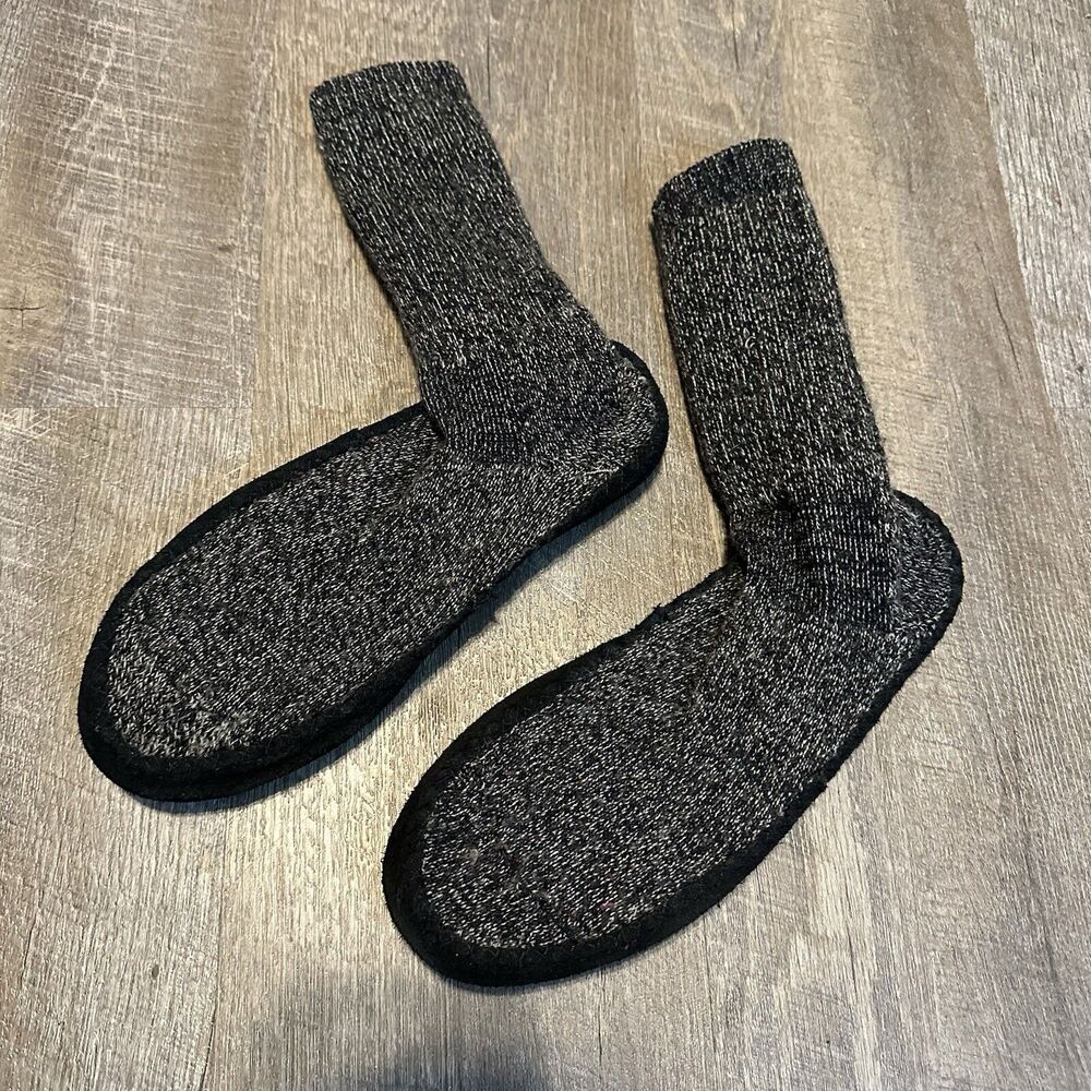 Woolrich Gray Cozy Knit Slipper Socks Womens Small 7.5-8.5‎ Suede Trim